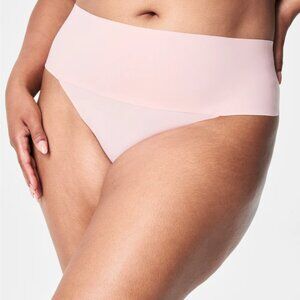 NWT SPANXsmooth Undie-tectable Thong Pink Tea Size XL